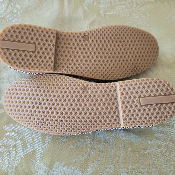 Spring Step Shoes - Picture 8 of 8